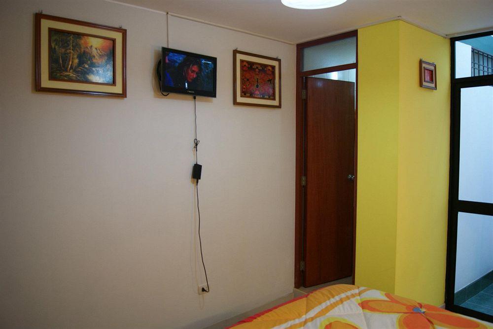 Hotel Savoy Ика Экстерьер фото